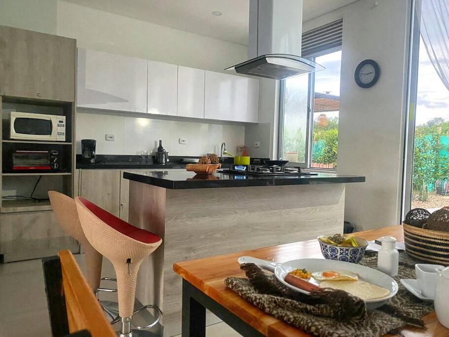 Carmen de Apicalá Casa Palma Roja Boutique , Piscina Privada 빌라 외부 사진